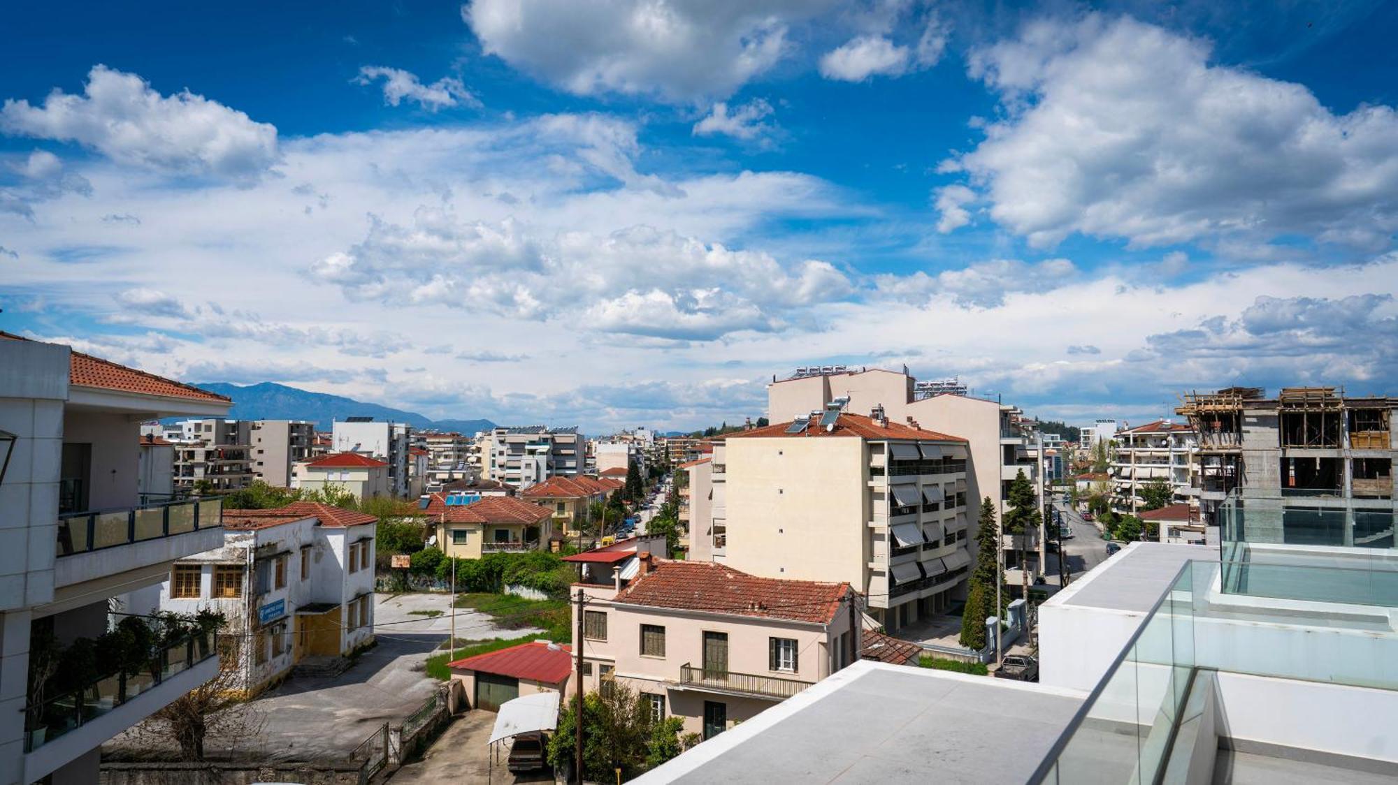 White Luxury Apartment Trikala  Luaran gambar
